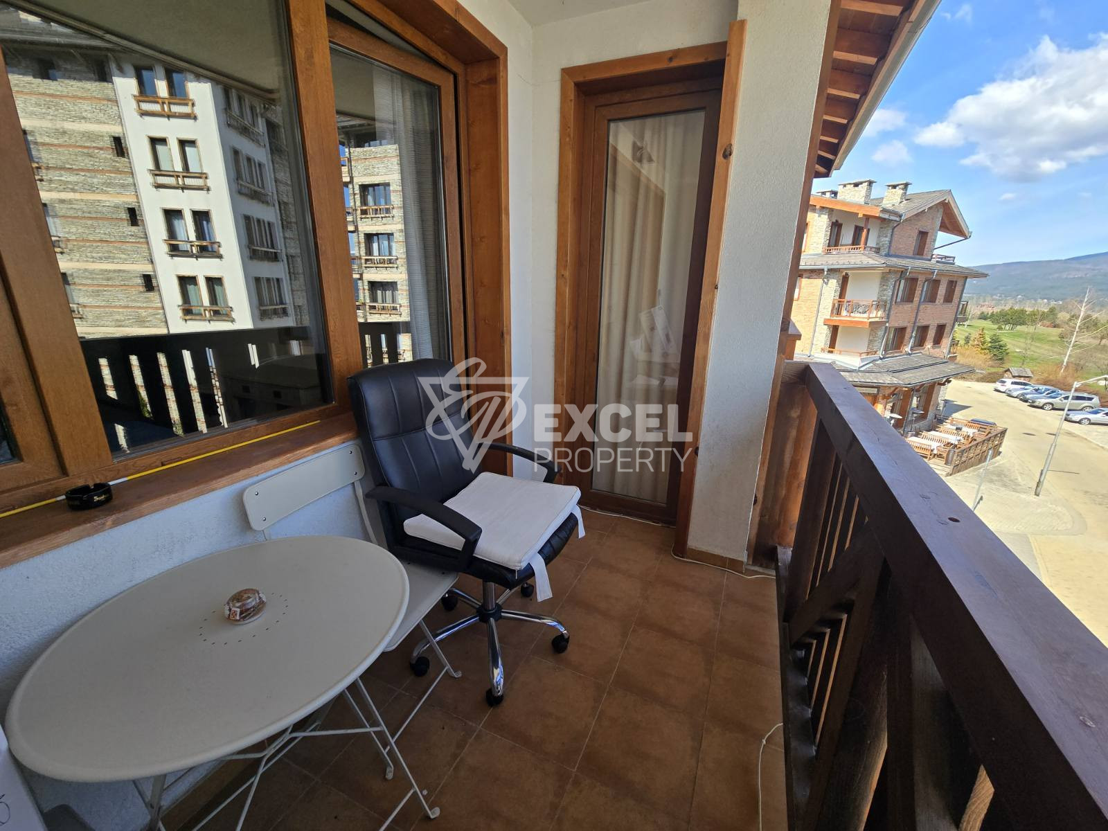 Прекрасен двустаен апартамент за продажба в Пирин Голф