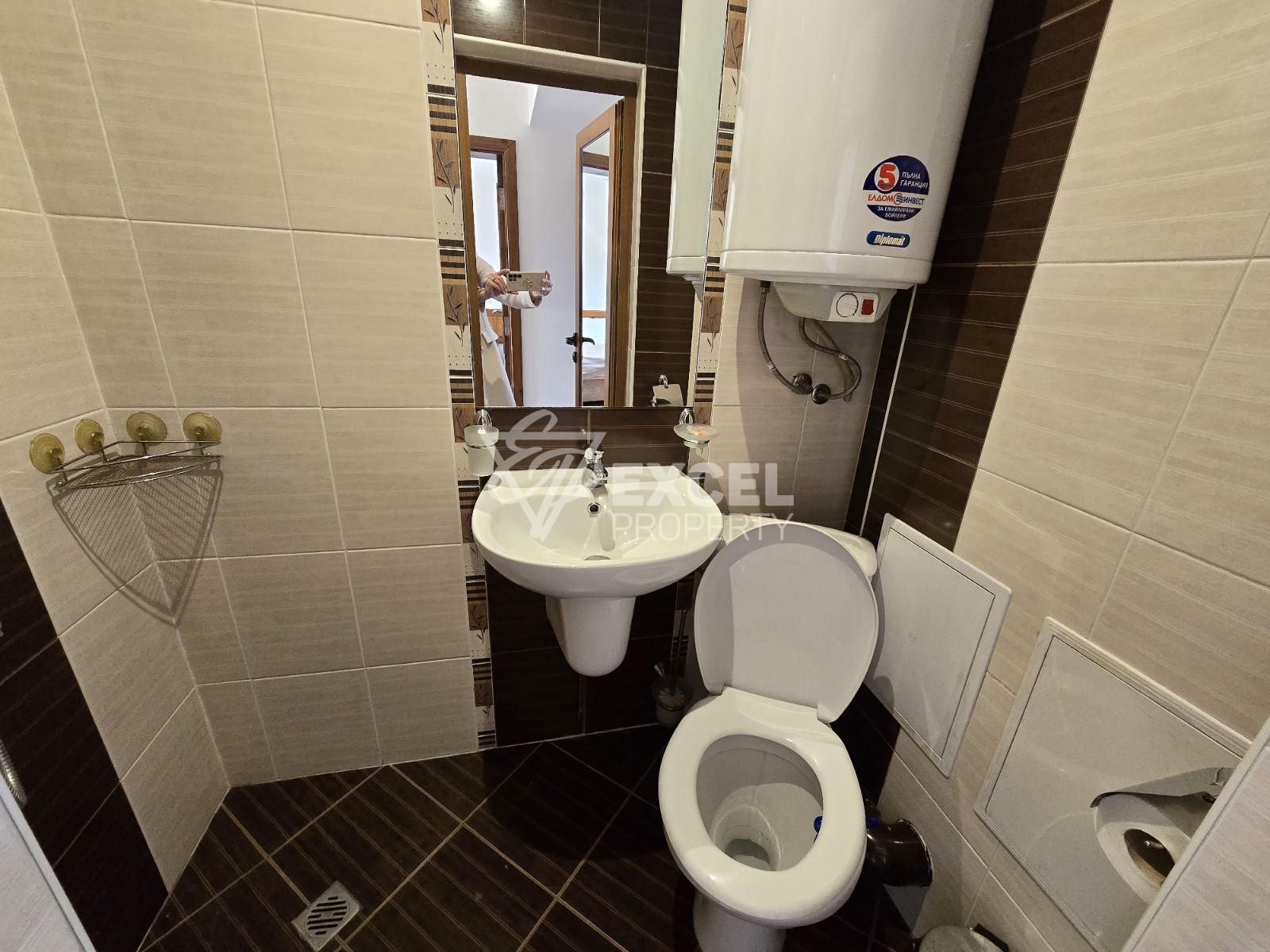 Многофункционална къща с действащ бизнес в ТОП центъра на Банско!