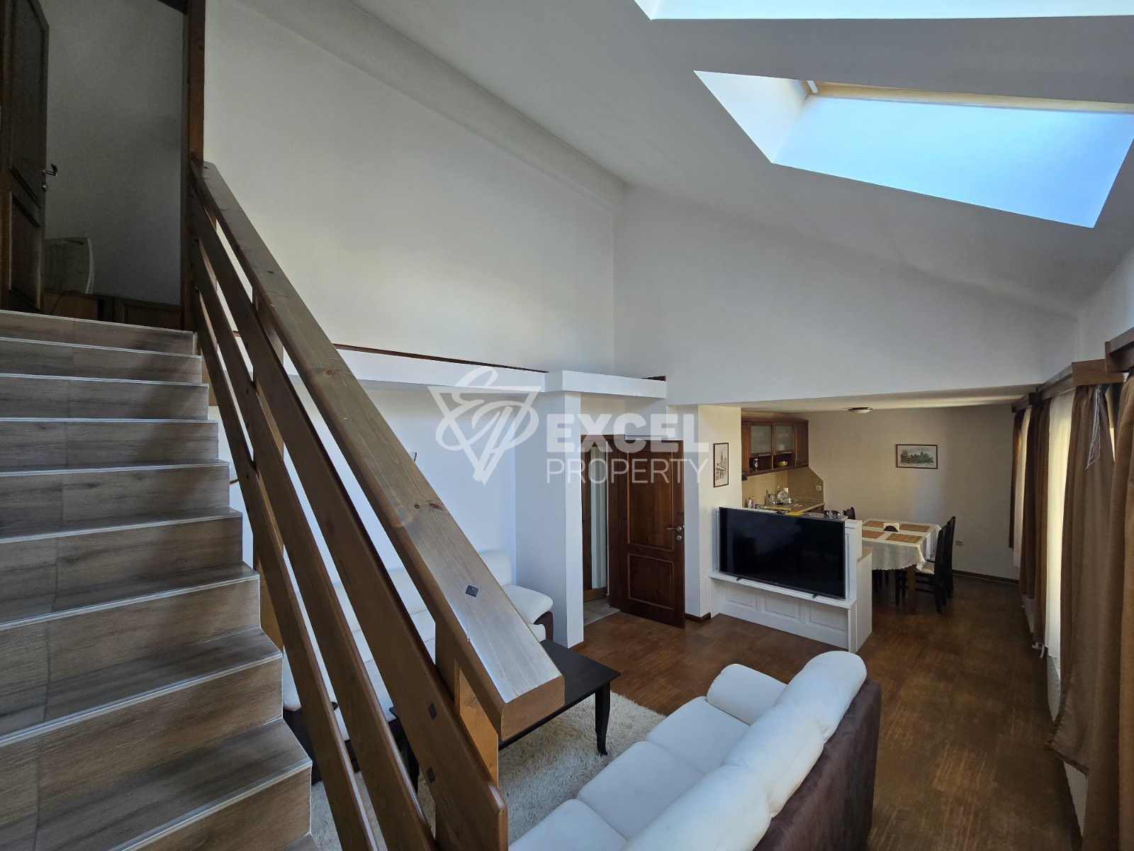 Многофункционална къща с действащ бизнес в ТОП центъра на Банско!