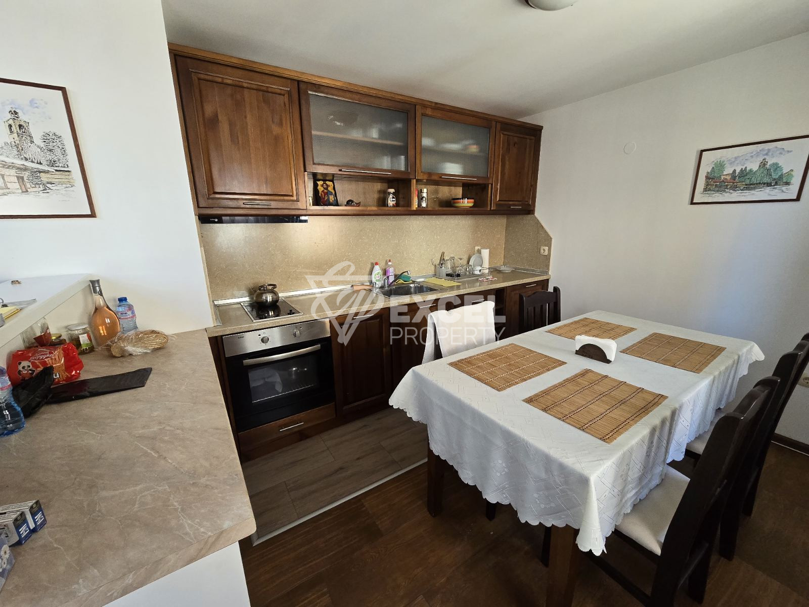 Многофункционална къща с действащ бизнес в ТОП центъра на Банско!