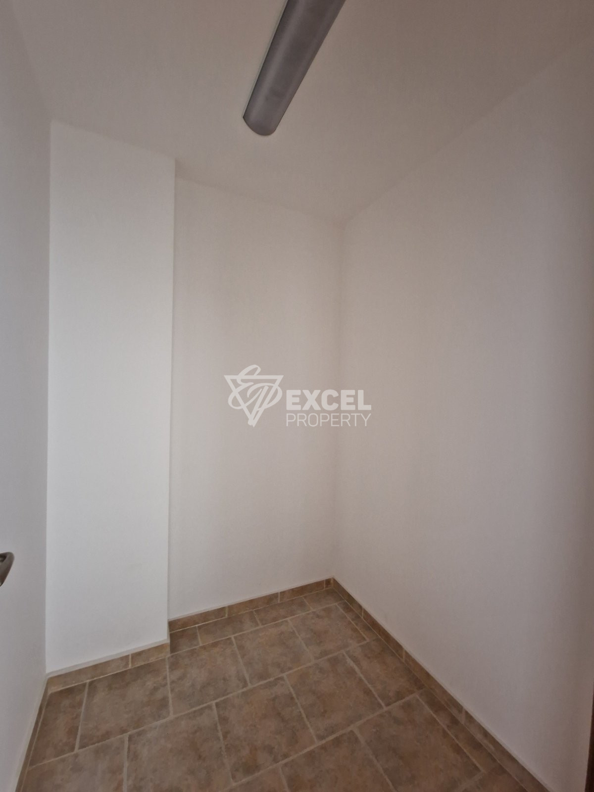 Двустаен апартамент на партерно ниво в сграда без такса поддръжка