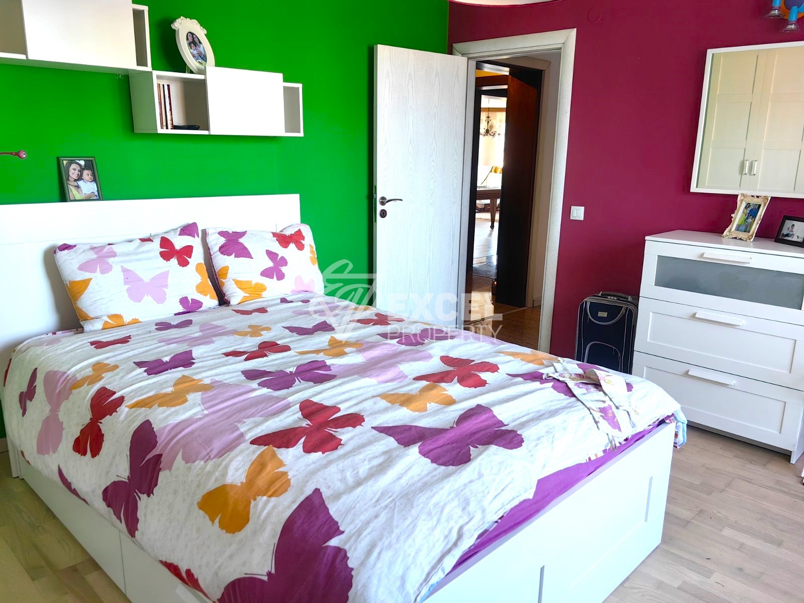 Дизайнерски многостаен апартамент в иделния център на Разлог