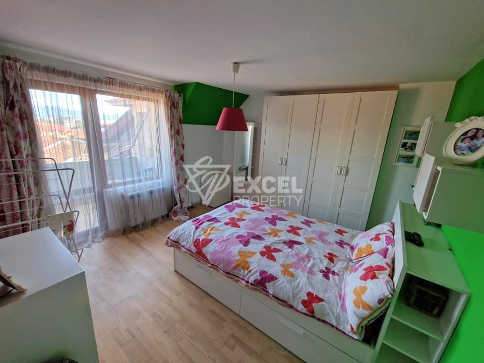 Дизайнерски многостаен апартамент в иделния център на Разлог