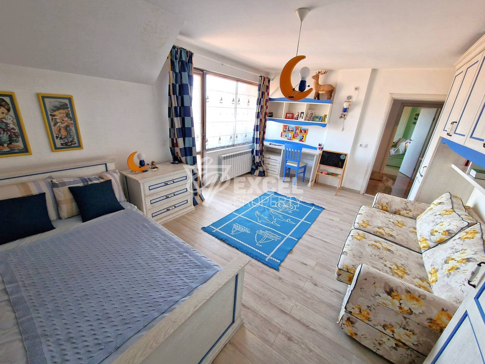 Дизайнерски многостаен апартамент в иделния център на Разлог