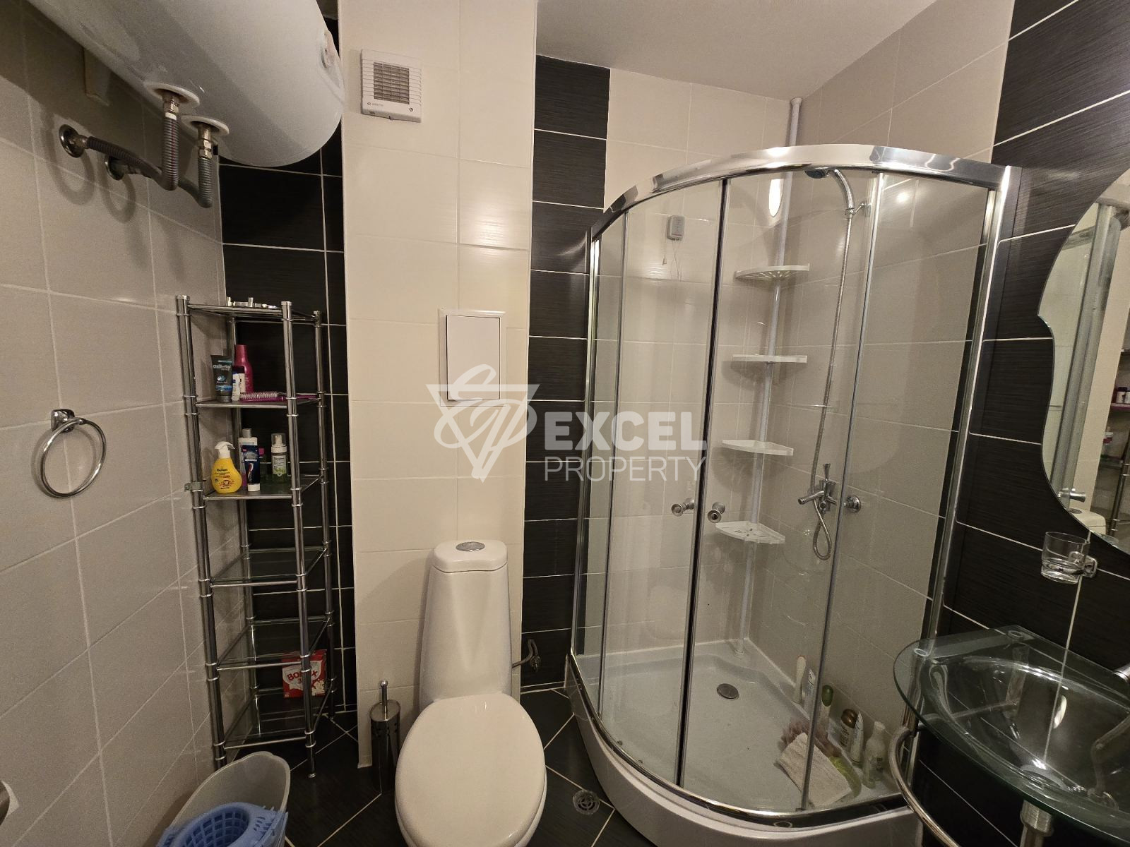 Просторно студио за продажба с пленяваща планинска гледка в Хотел Regnum 5*, Банско