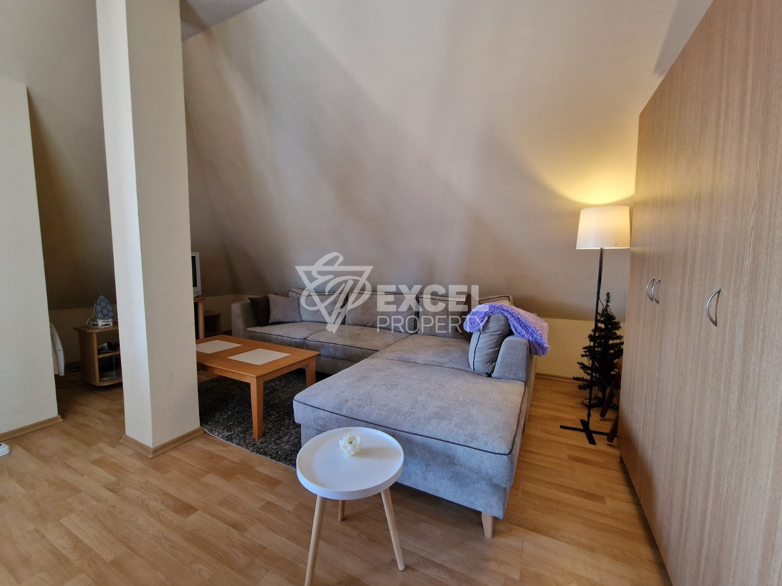 Обзаведен двустаен апартамент с прекрасна гледка към Пирин под наем в Банско!