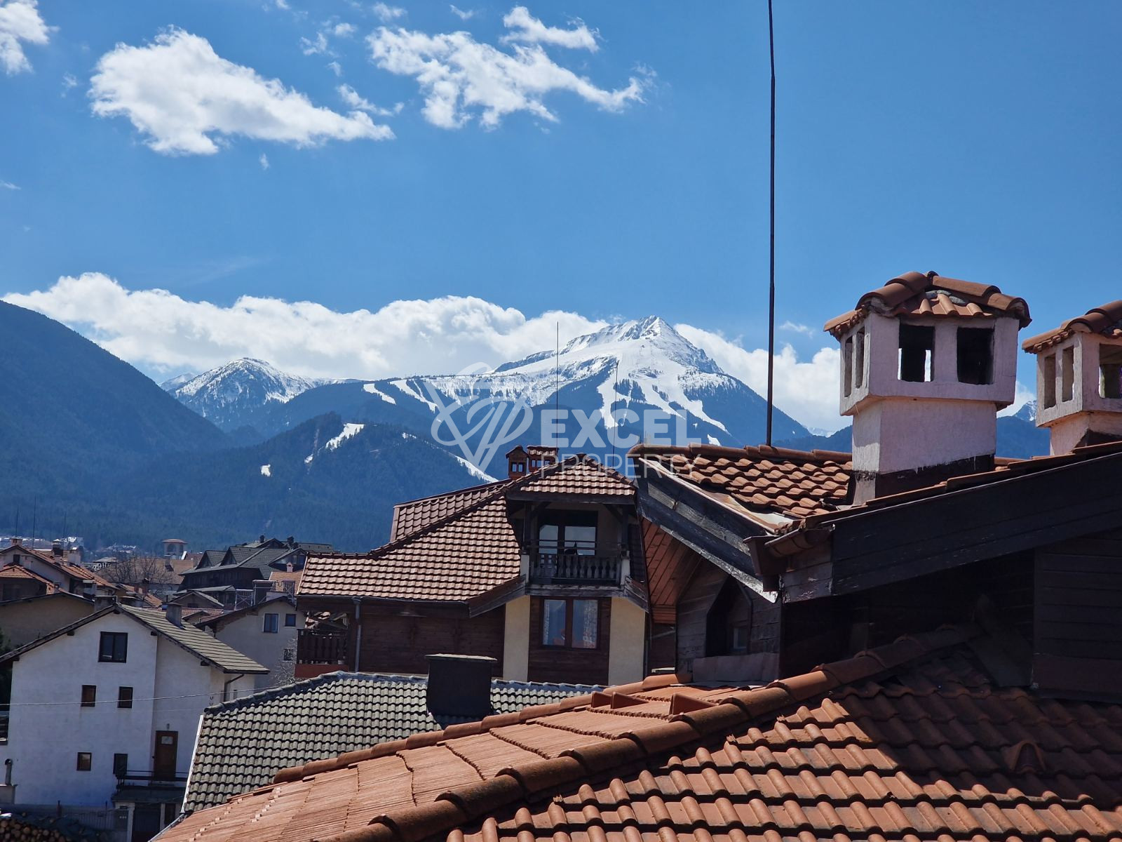 Обзаведен двустаен апартамент с прекрасна гледка към Пирин под наем в Банско!