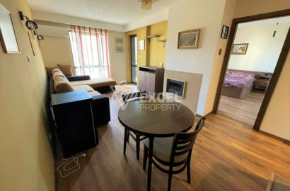 Просторен, обзаведен двустаен апартамент с климатици под наем в Банско