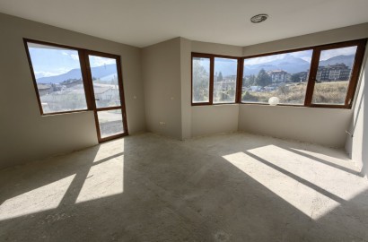 Двустаен апартамент с южно изложение на 400м от ски лифта в Банско