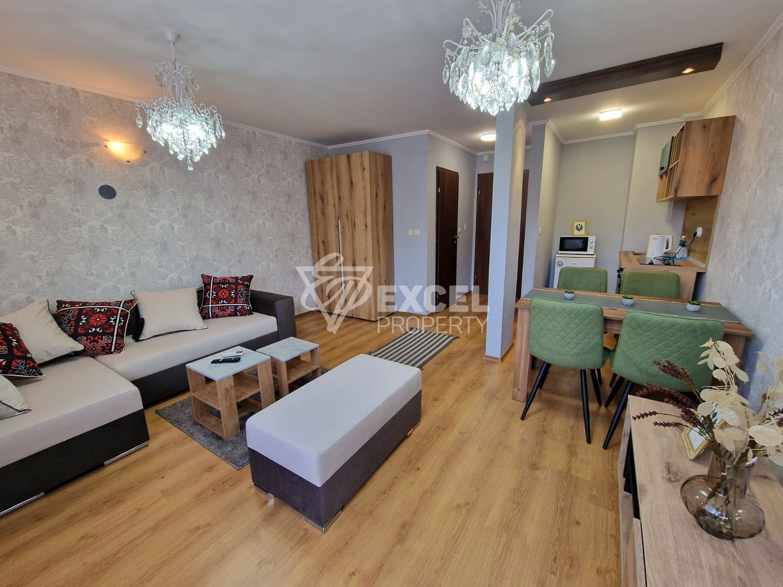 Модерно обзаведено студио за продажба в затворен комплекс, Банско