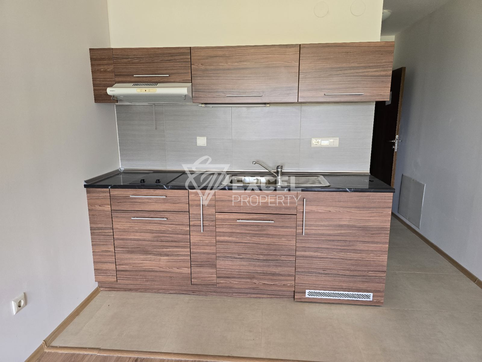 Студио с тераса за продажба в Банско, на 300 м от ски лифта