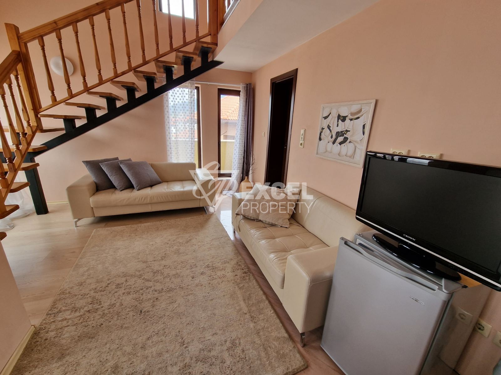 Просторен апартамент тип мезонет за продажба до хотел Тане, Банско