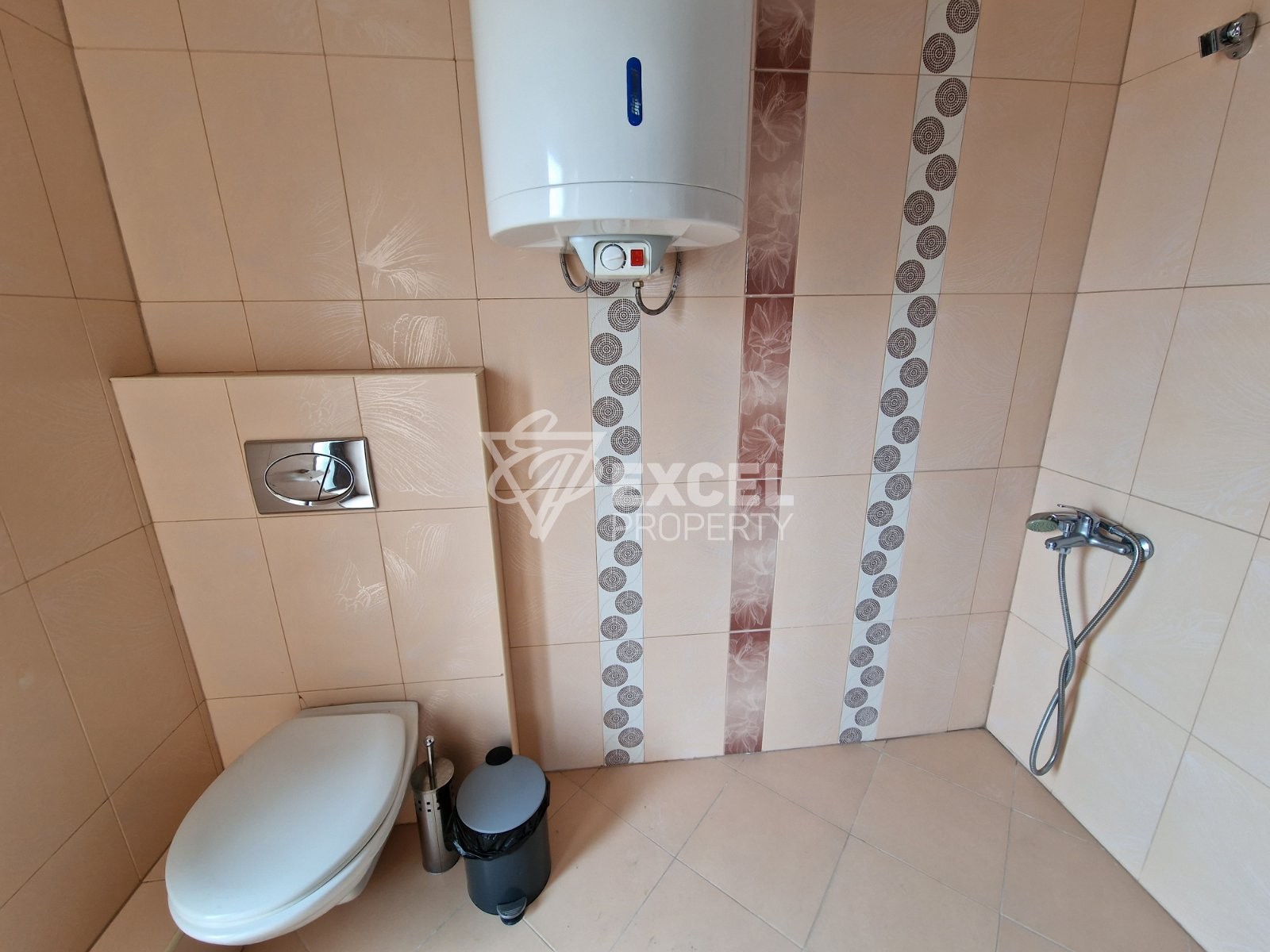 Просторен апартамент тип мезонет за продажба до хотел Тане, Банско