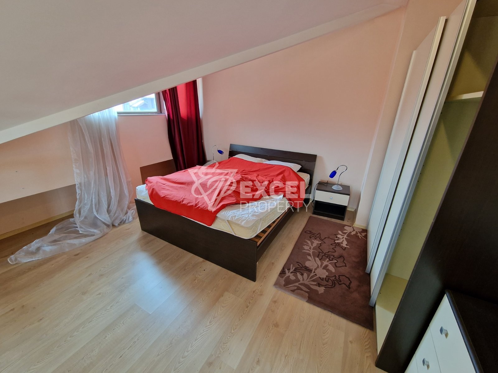 Двустаен апартамент тип мезонет за продажба в Банско, на 300м от Гондолата