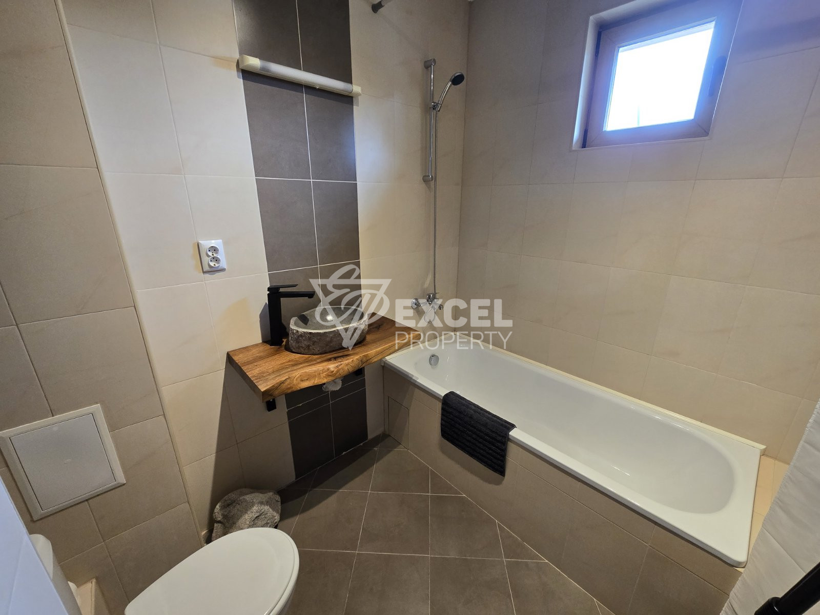 Луксозен двустаен апартамент със собствена СПА стая с джакузи и сауна