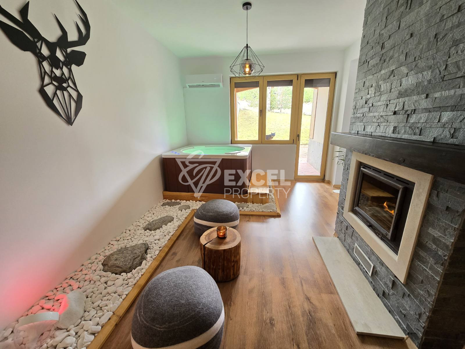 Луксозен двустаен апартамент със собствена СПА стая с джакузи и сауна