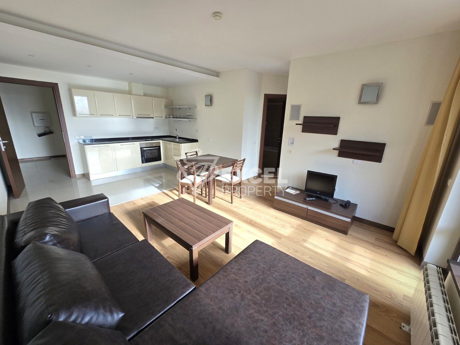 Двустаен апартамент с южно изложение за продажба в целогодишно работещ комплекс