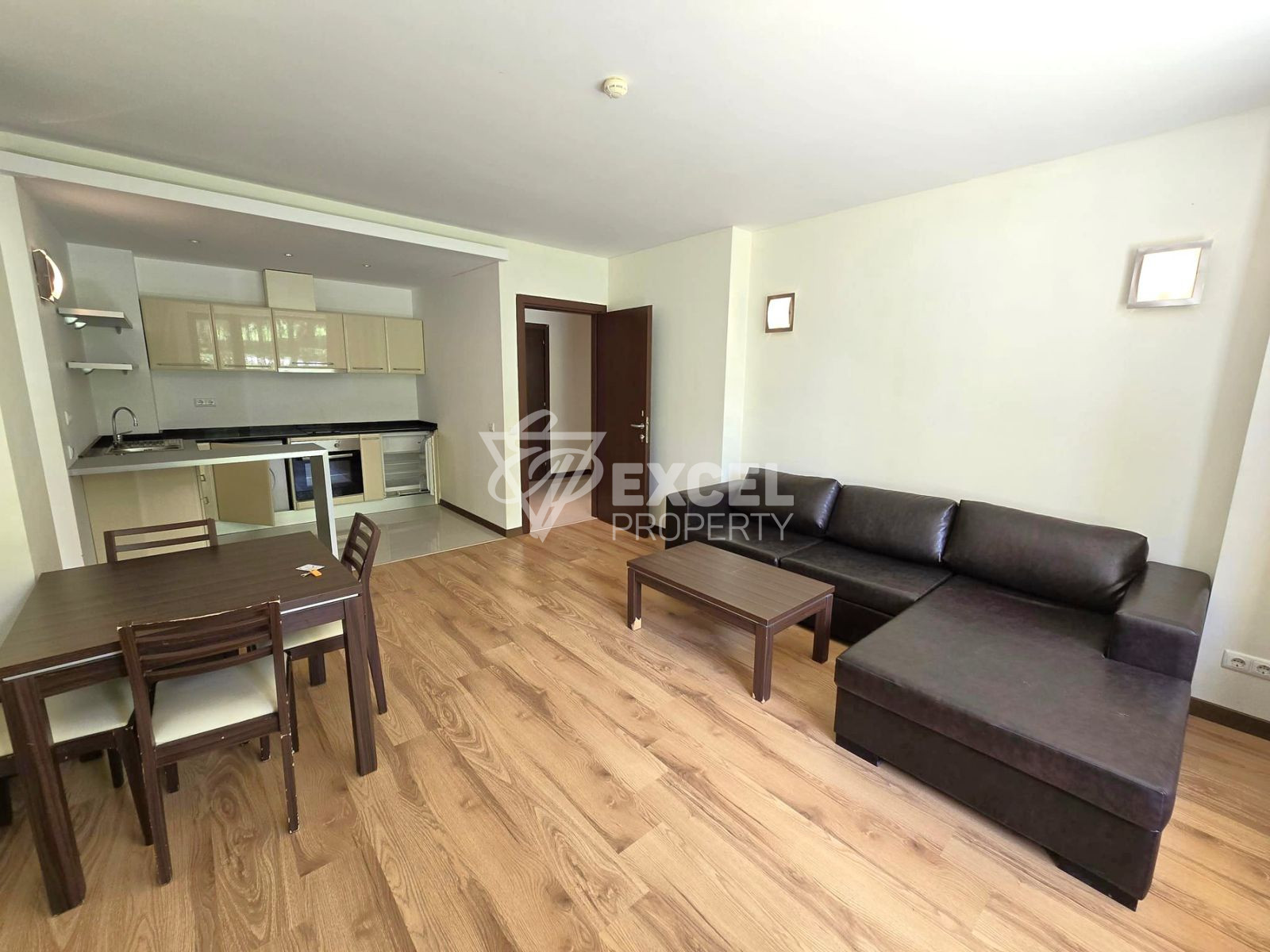 Южен тристаен апартамент на партерно ниво за продажба в комплекс Тера до Пирин Голф