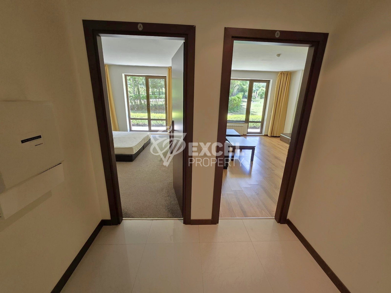 Южен тристаен апартамент на партерно ниво за продажба в комплекс Тера до Пирин Голф