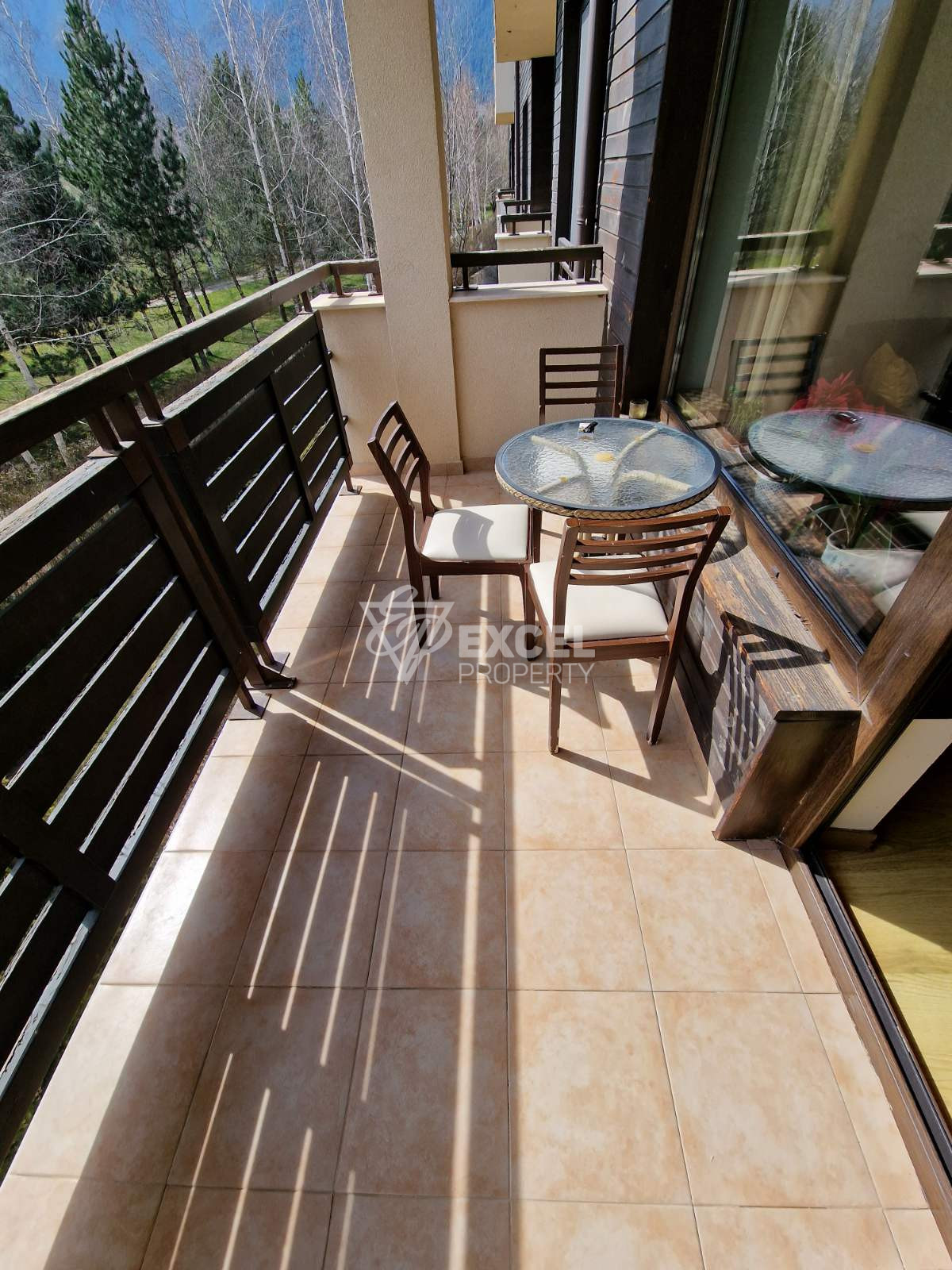 Тристаен апартамент за продажба с изглед към Пирин планина в близост до Банско