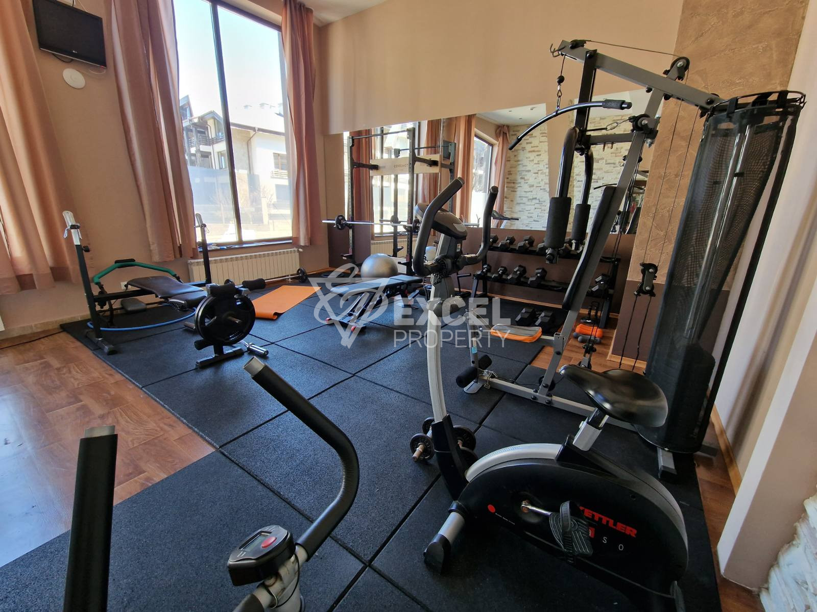 Тристаен апартамент за продажба с невероятна гледка към Пирин до Банско