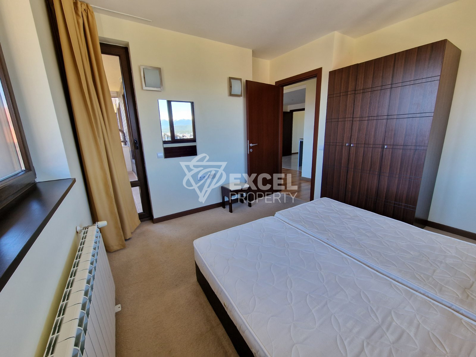 Тристаен апартамент за продажба с невероятна гледка към Пирин до Банско