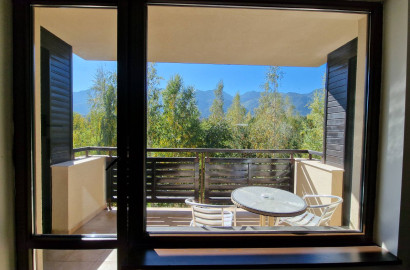 Уникален тристаен апартамент със зашеметяваща гледка към Пирин в 4-звезден комплекс