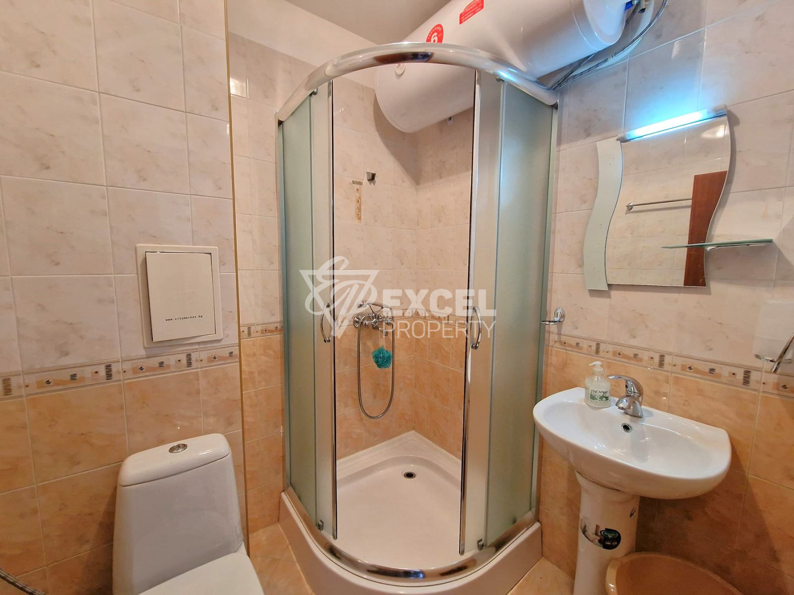 Двустаен апартамент на 300м от Гондолата с ниска такса поддръжка!