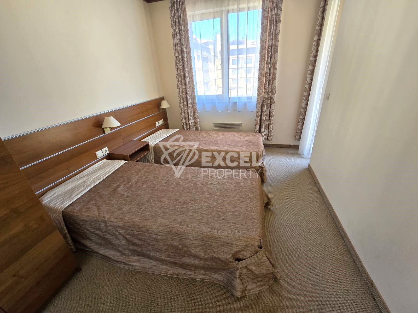 Обзаведен тристаен апартамент за продажба на 50 метра от ски лифта, Банско