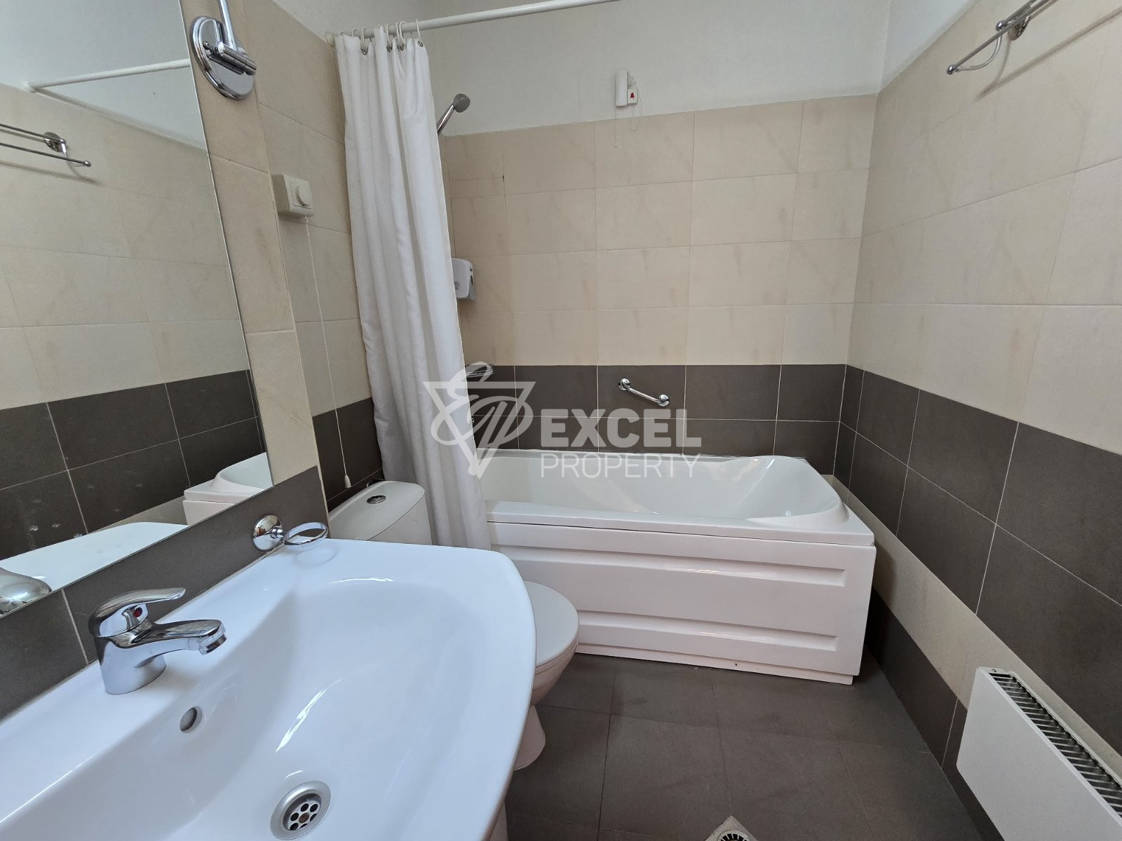 Обзаведен тристаен апартамент за продажба на 50 метра от ски лифта, Банско