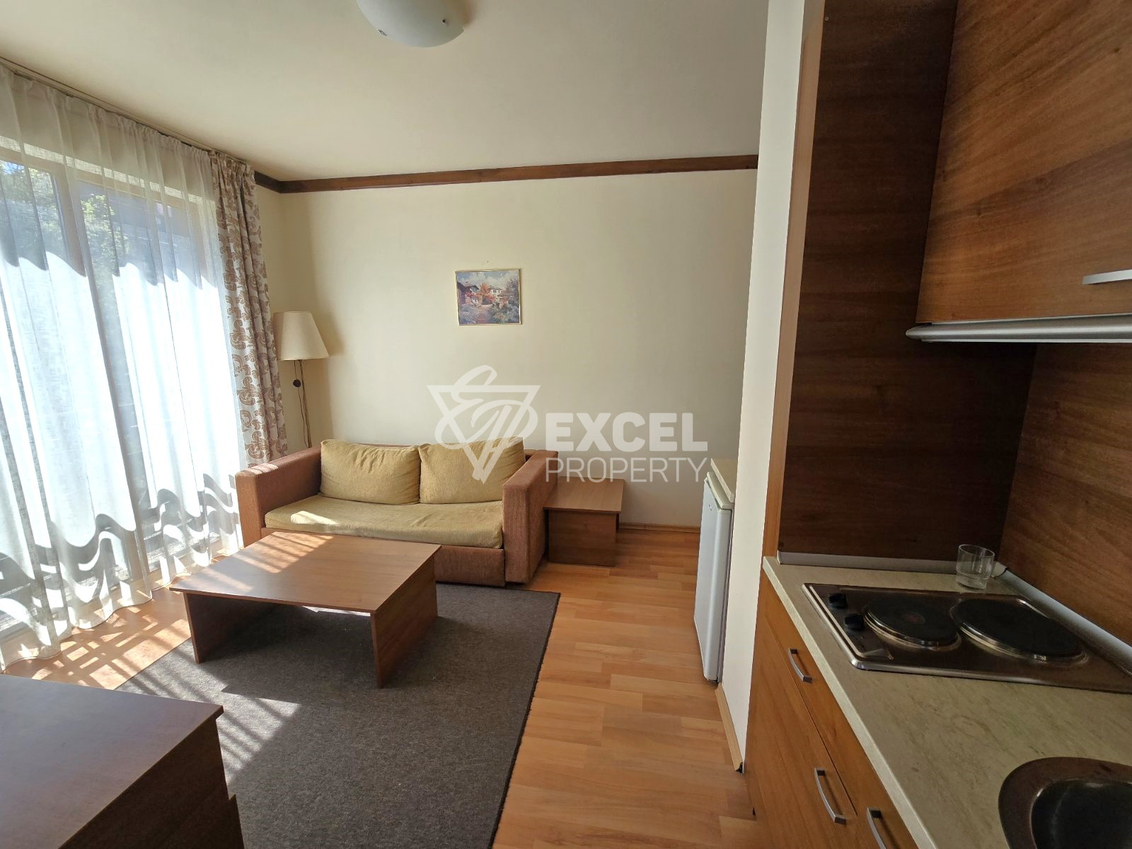 Обзаведен тристаен апартамент за продажба на 50 метра от ски лифта, Банско