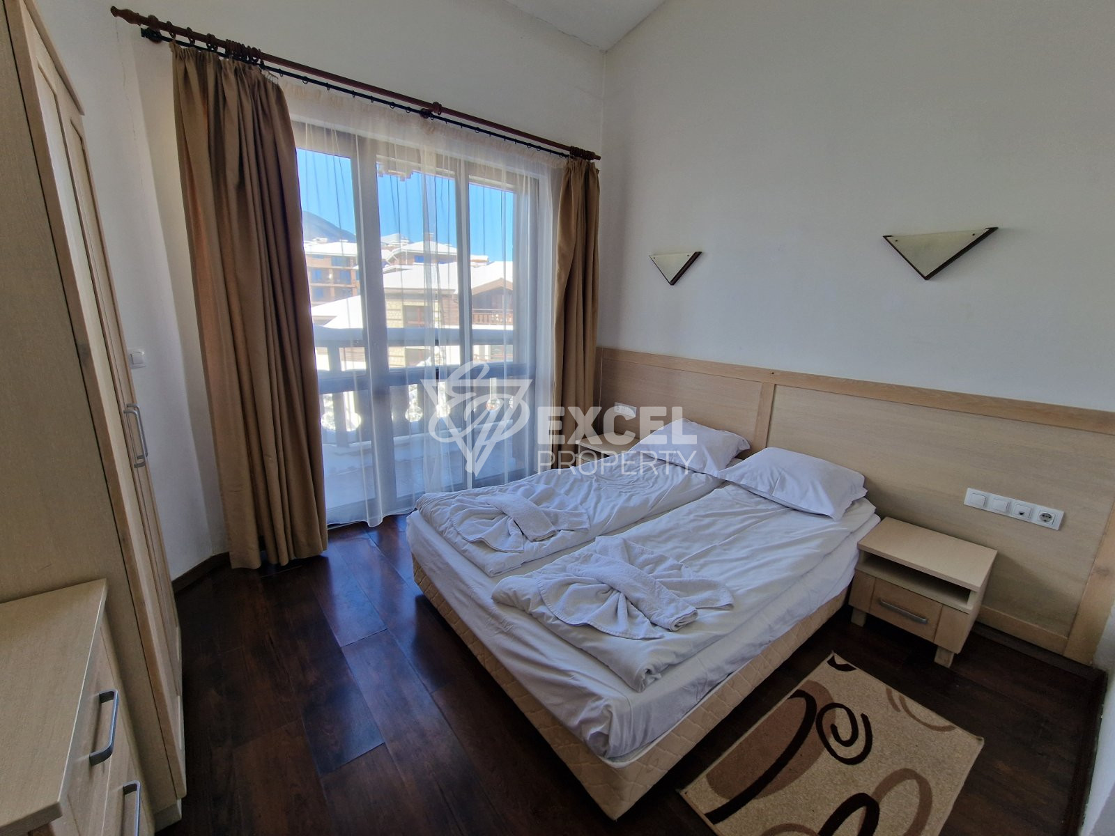 Югозападен апартамент с три спални и пленяваща гледка към върховете на Пирин планина