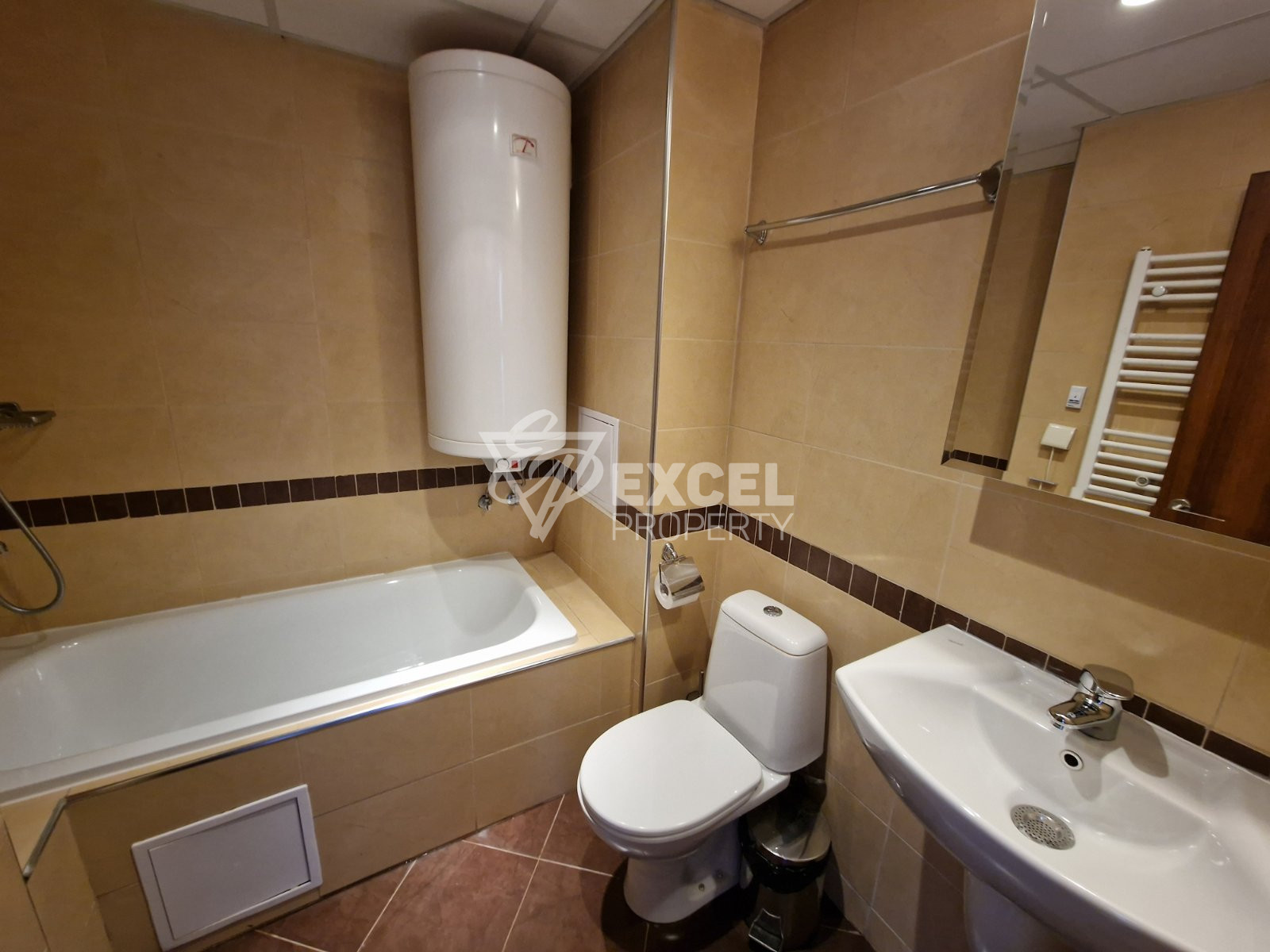 Югозападен апартамент с три спални и пленяваща гледка към върховете на Пирин планина