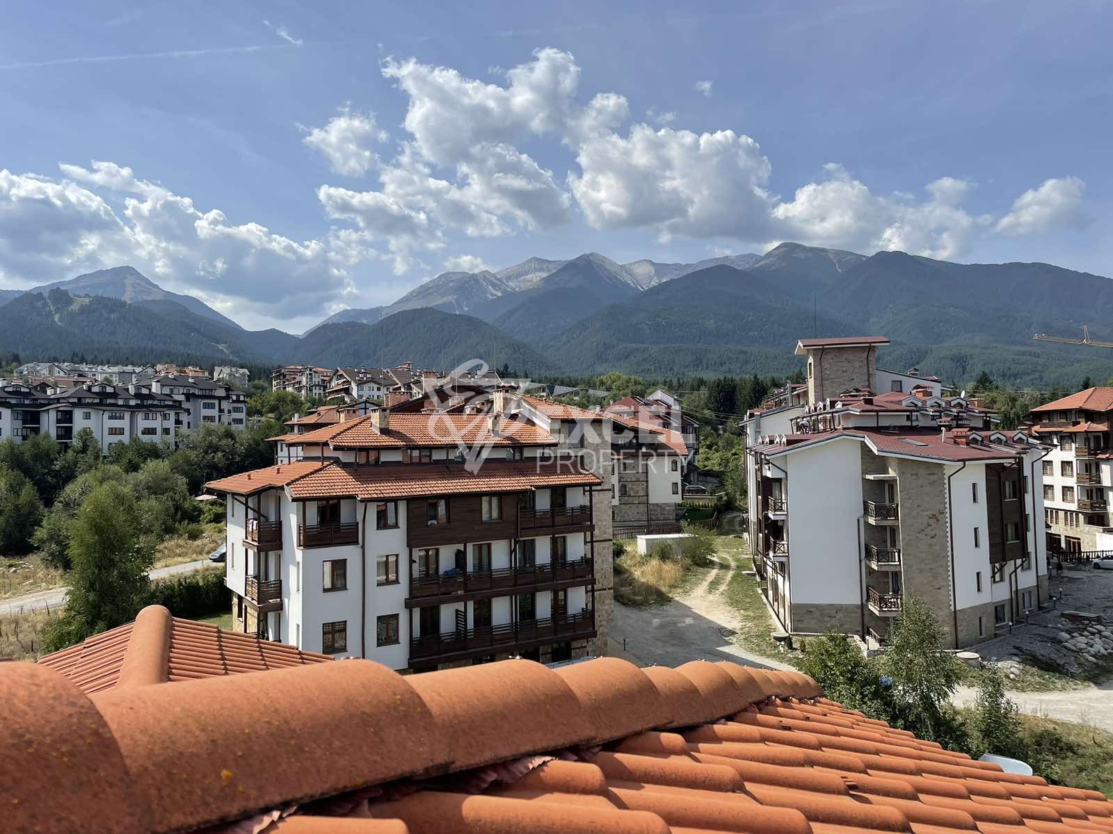 Югозападен мезонет с две спални и камина в целогодишен комплекс Winslow Infinity