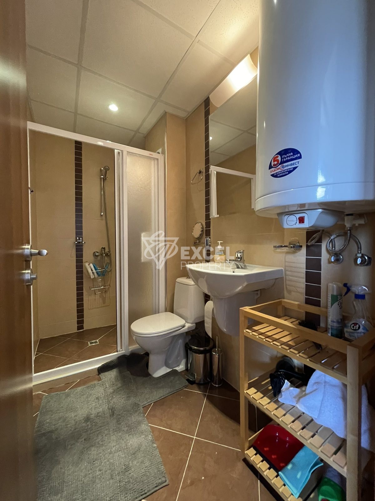 Югозападен мезонет с две спални и камина в целогодишен комплекс Winslow Infinity