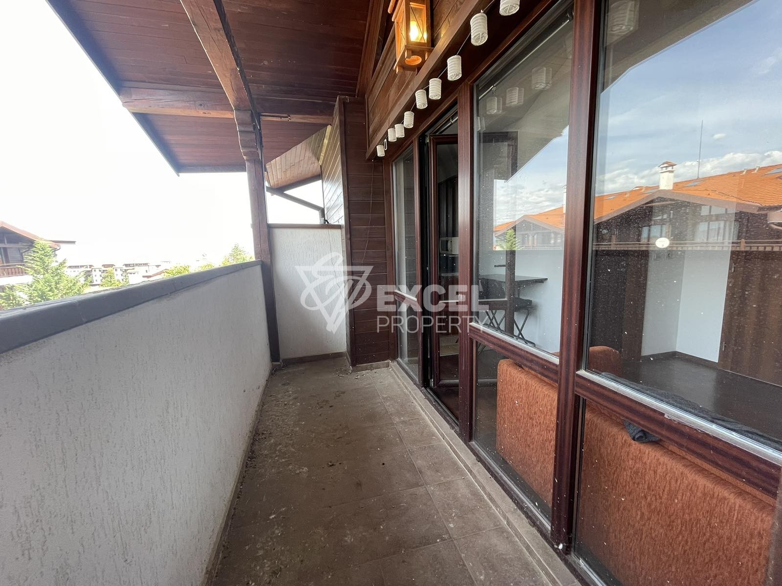 Югозападен мезонет с две спални и камина в целогодишен комплекс Winslow Infinity