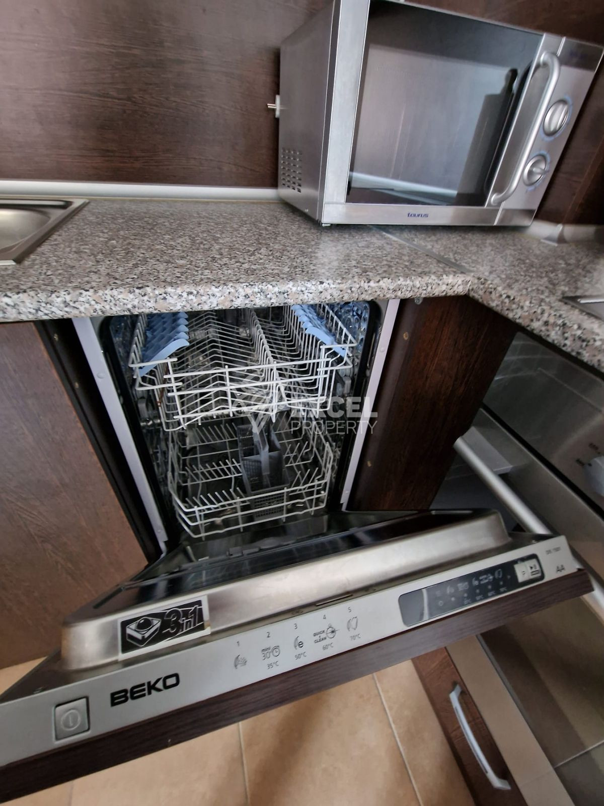 Апартамент с две спални и прекрасна гледка към Рила в Winslow Infinity