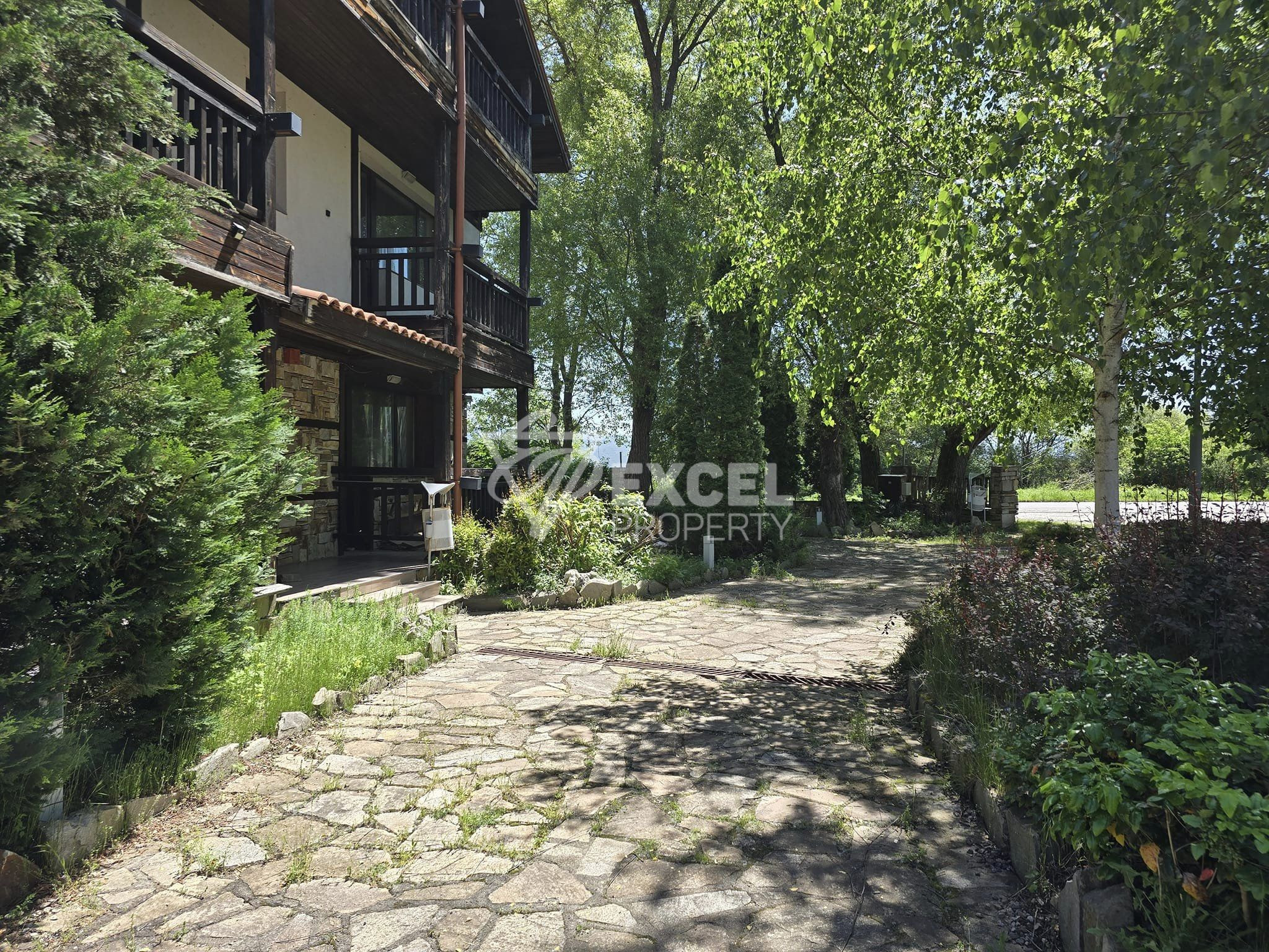 Двустаен апартамент за продажба между Банско и Баня! Изгодна цена!