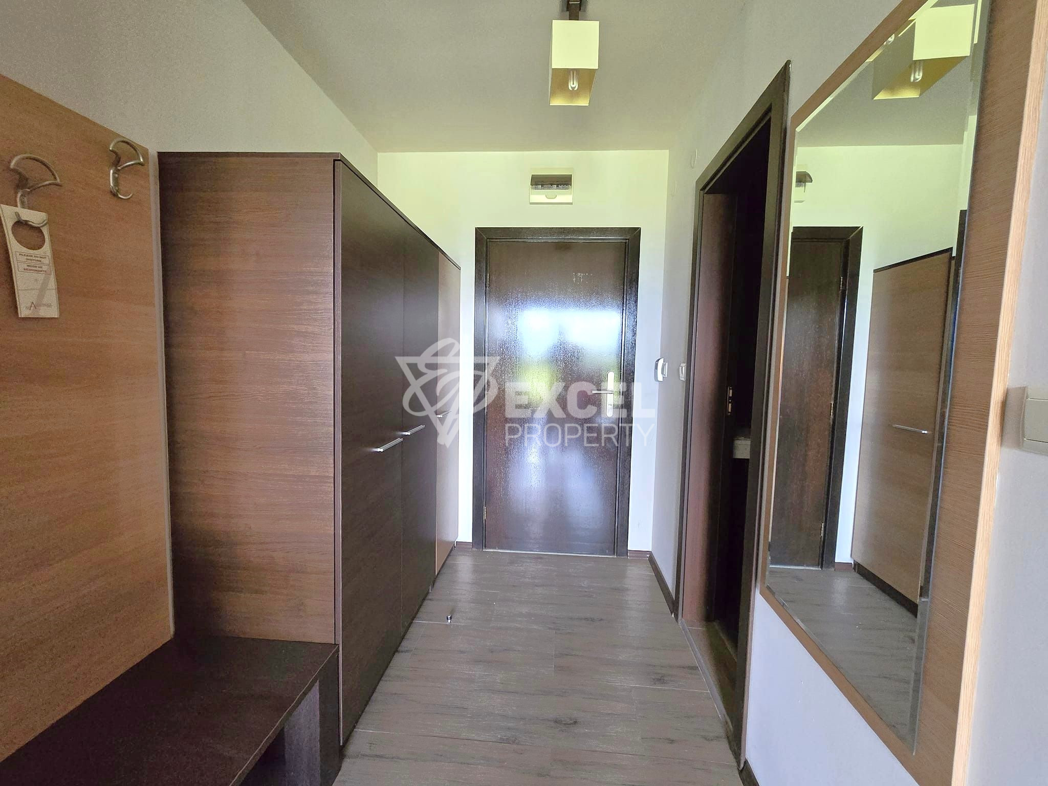 Студио на изгодна цена за продажба между Банско и Баня! Ниска такса поддръжка