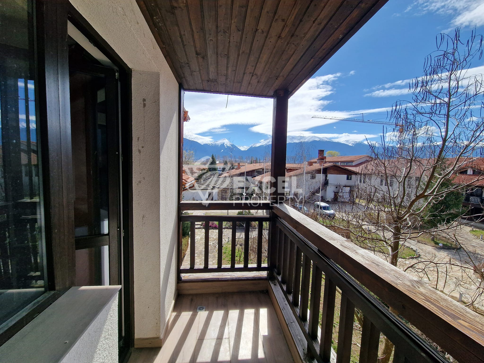 Южно студио с прекрасна гледка към Пирин за продажба между Банско и Баня!