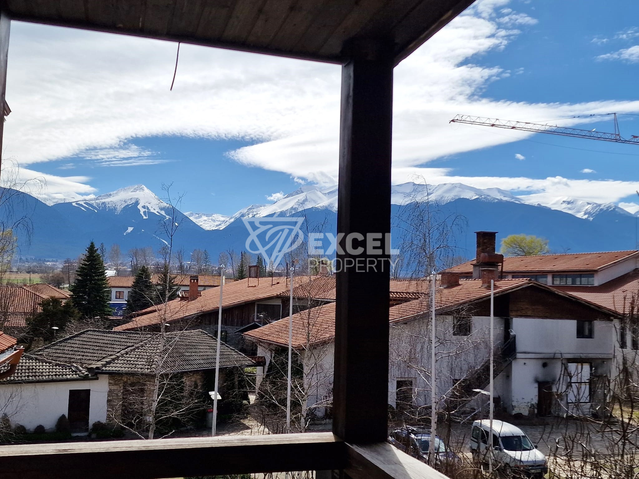 Южно студио с прекрасна гледка към Пирин за продажба между Банско и Баня!