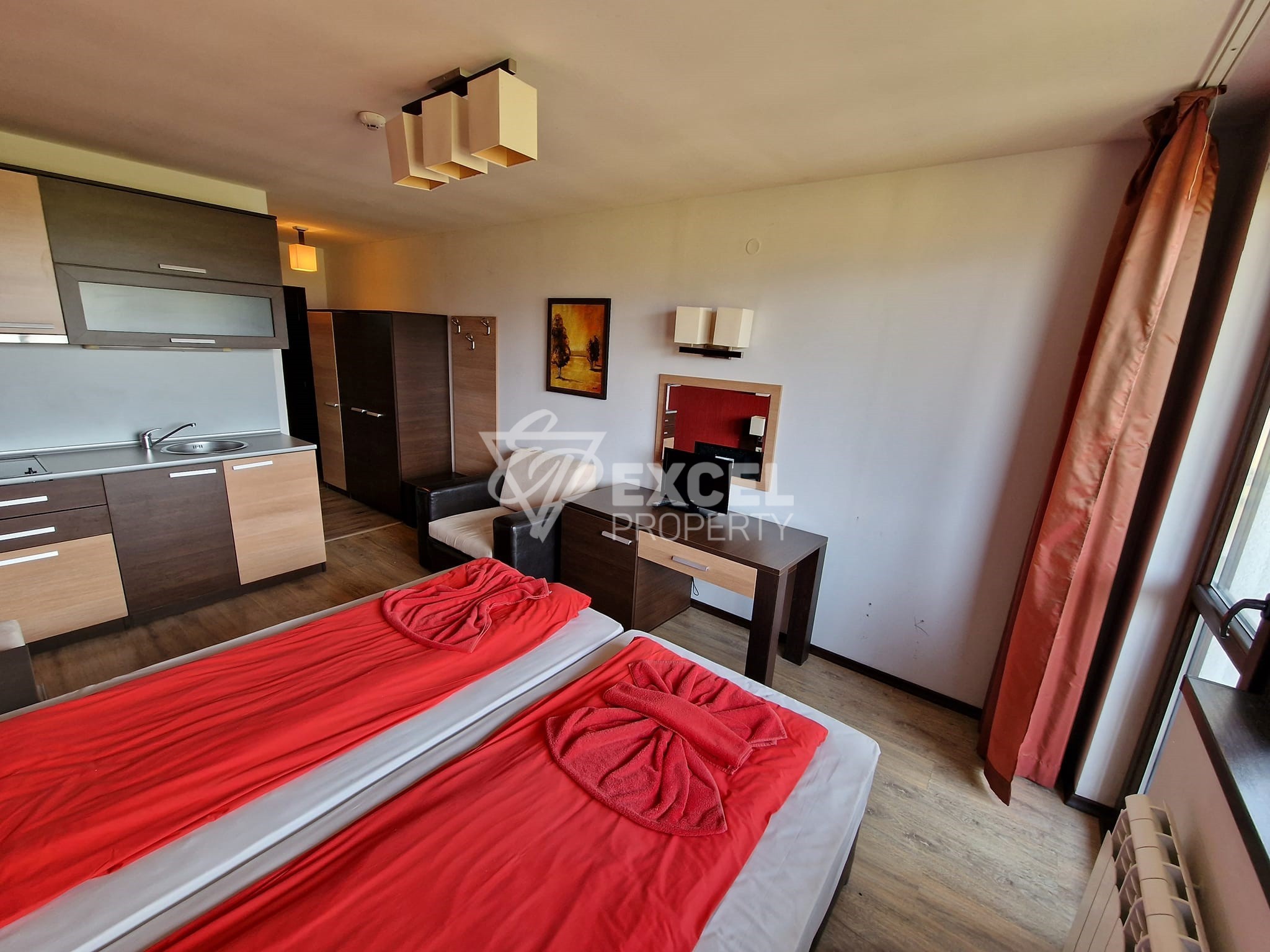 Студио с красива гледка към Пирин за продажба между Банско и Баня! Ниска такса поддръжка!