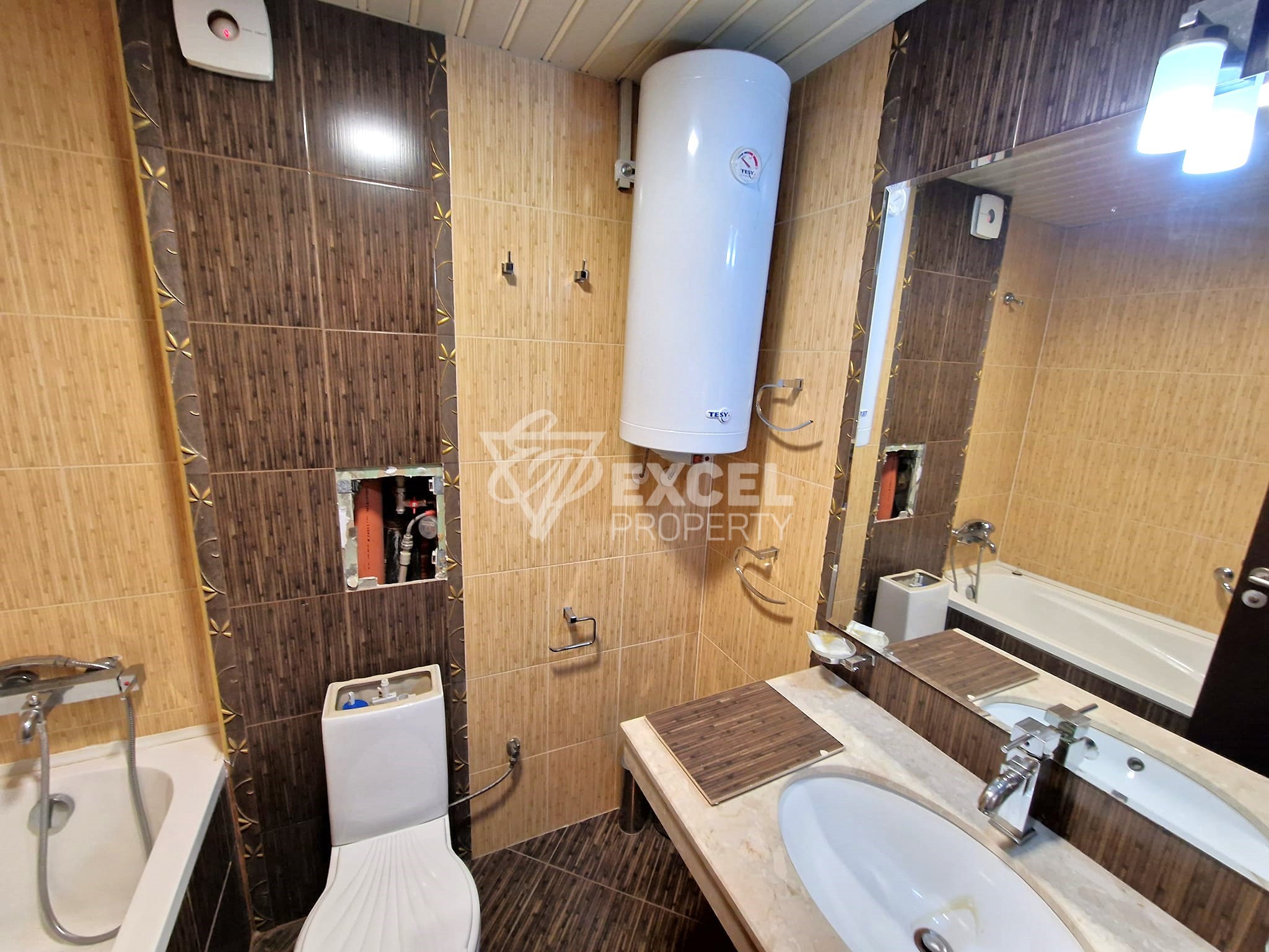 Студио на изгодна цена за продажба между Банско и Баня! Ниска такса поддръжка