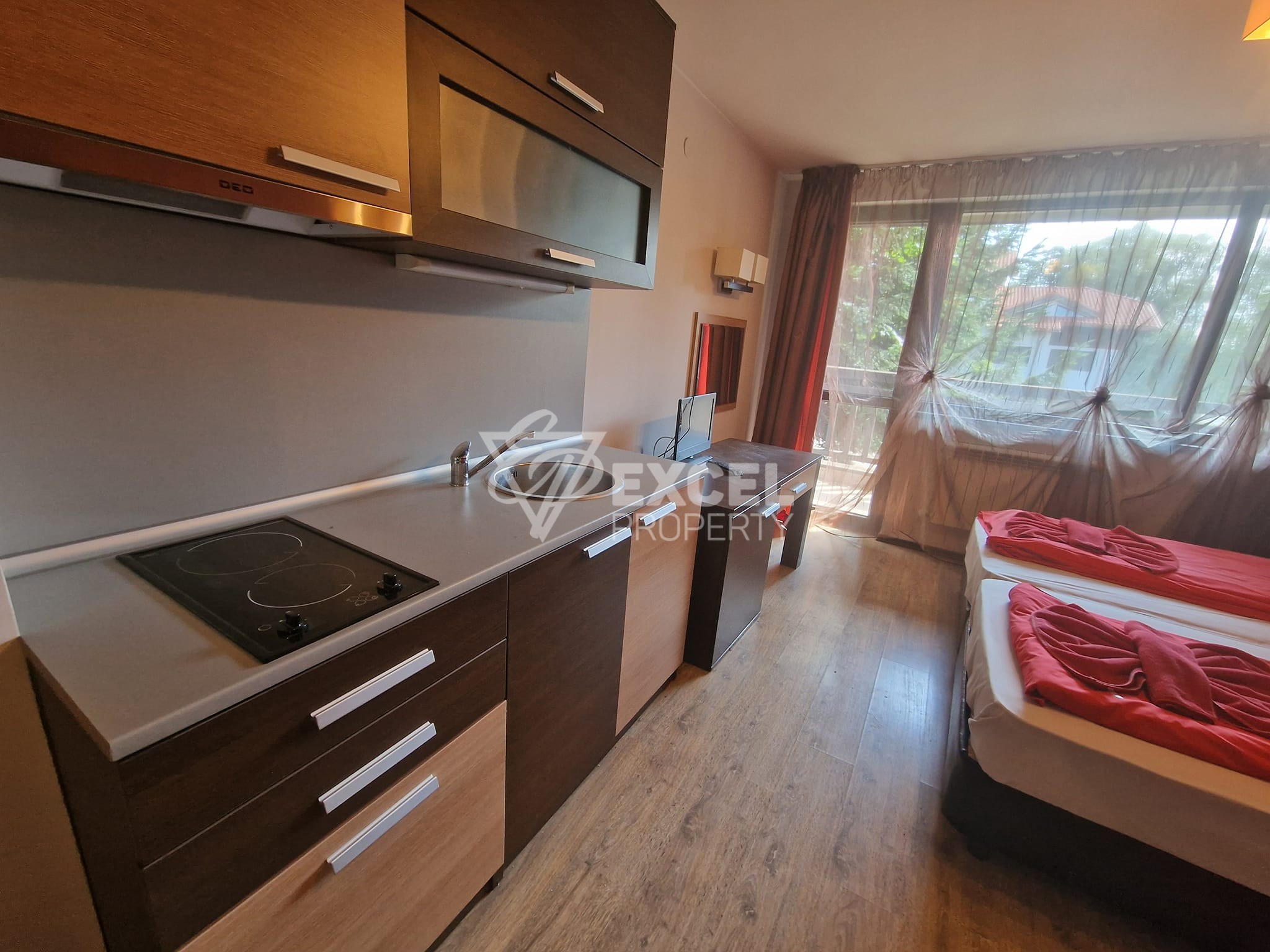 Обзаведено студио за продажба между Банско и Баня! Ниска такса поддръжка!