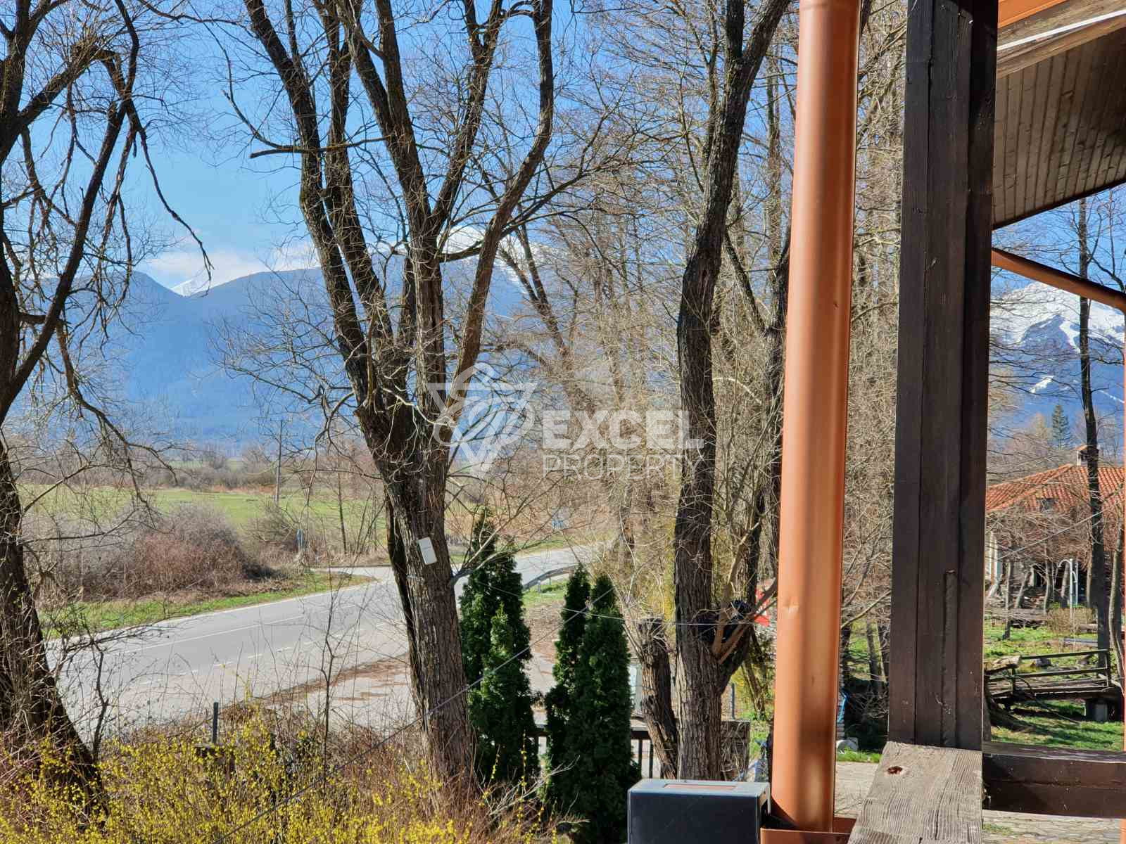 Двустаен апартамент с източно изложение за продажба между Банско и Баня! Изгодна сделка!