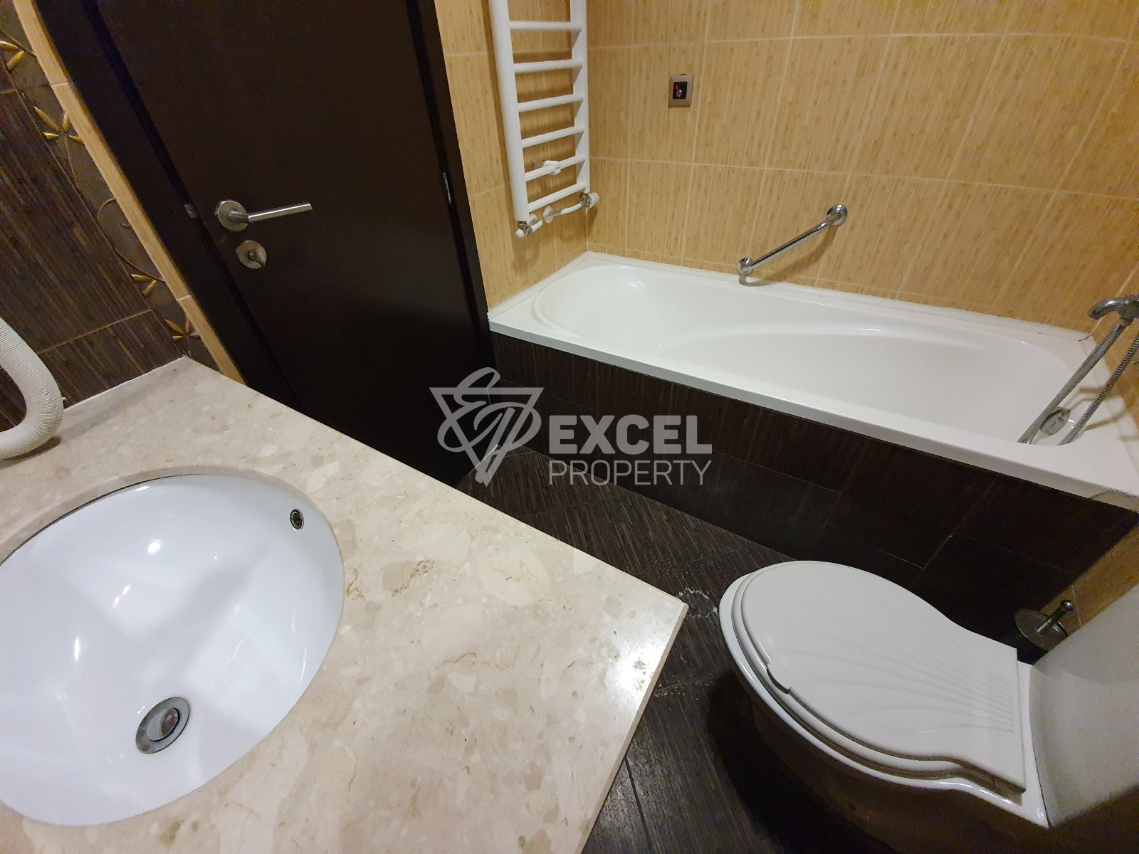 Двустаен апартамент с източно изложение за продажба между Банско и Баня! Изгодна сделка!