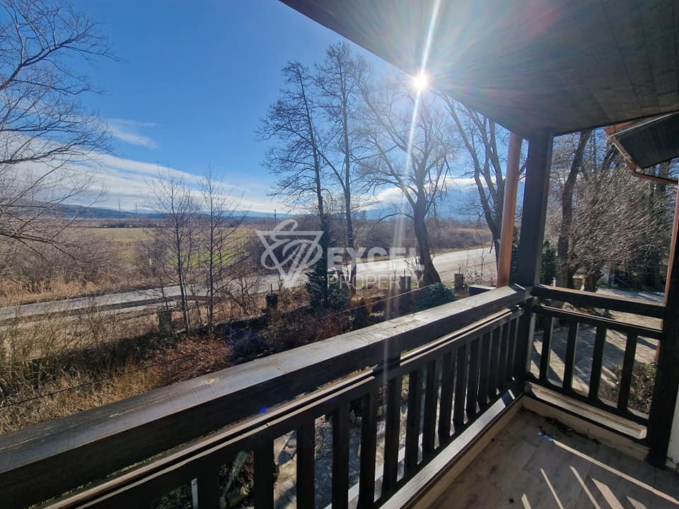 Двустаен апартамент с източно изложение за продажба между Банско и Баня! Изгодна сделка!