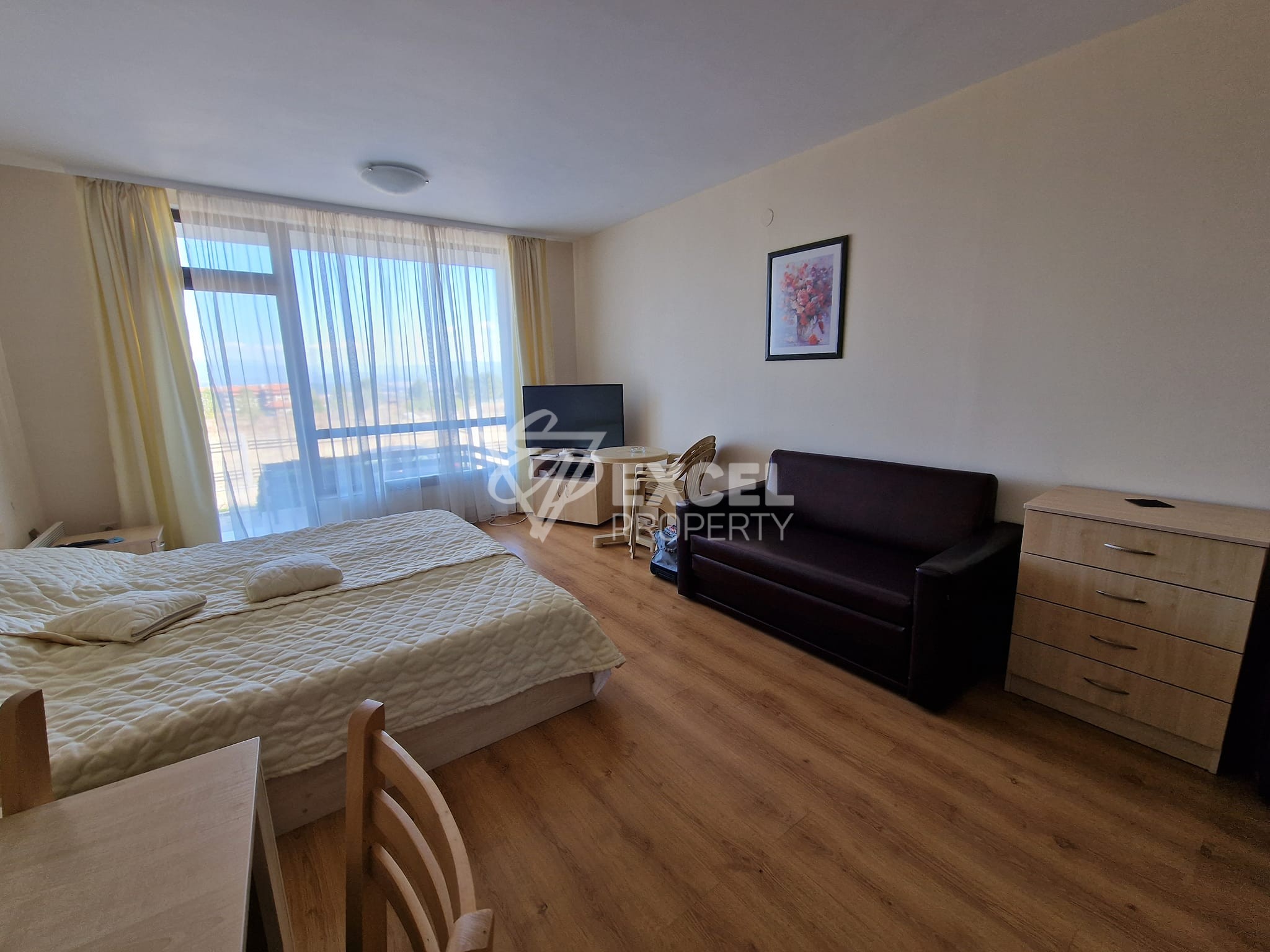 Уютно студио с тераса на партерен етаж за продажба в Аспен голф, район Разлог! Изгодна цена!