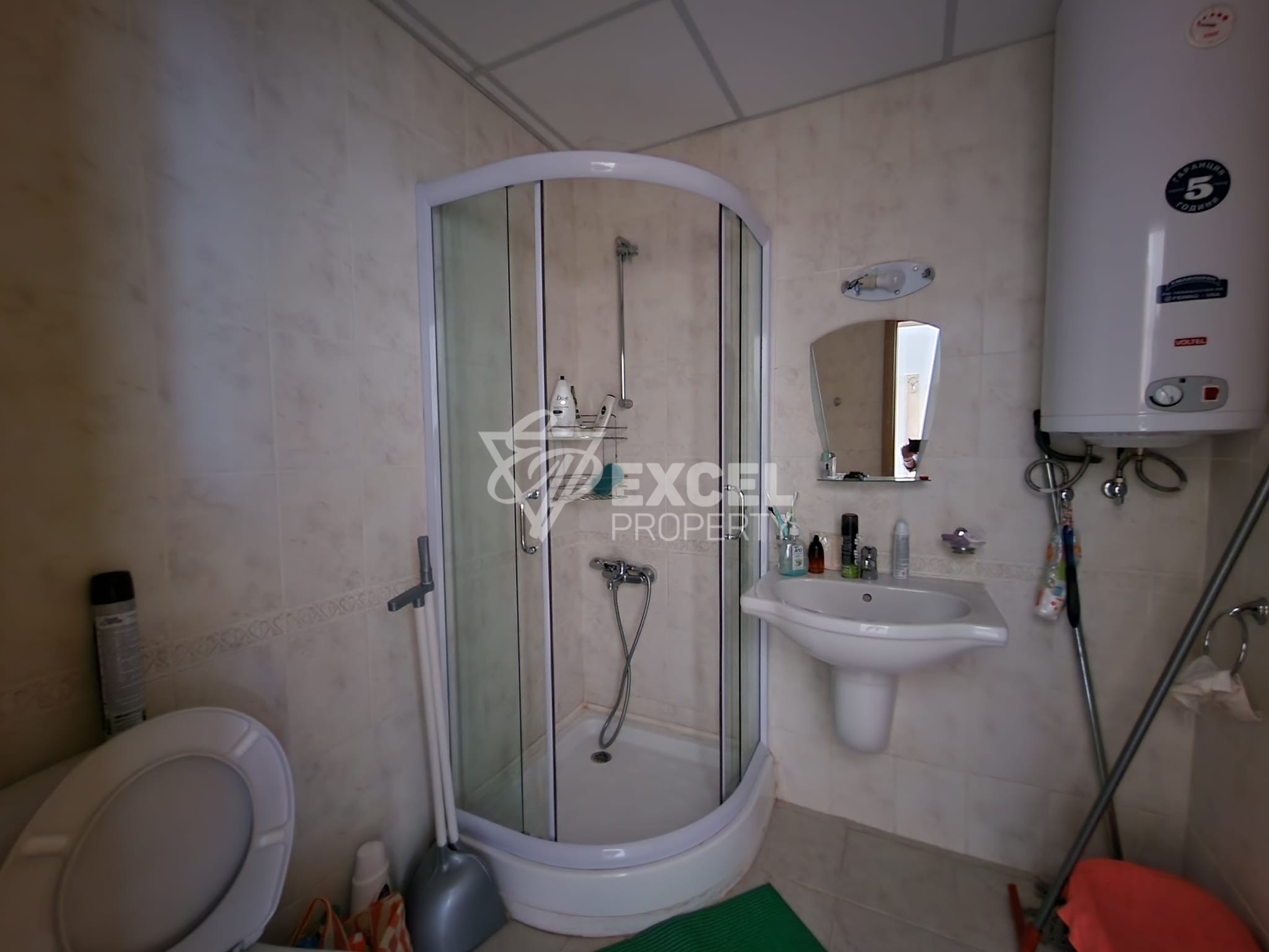 Уютно студио с тераса на партерен етаж за продажба в Аспен голф, район Разлог! Изгодна цена!