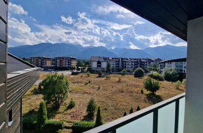 Двустаен апартамент с фронтална гледка към Пирин планина до Голф игрище